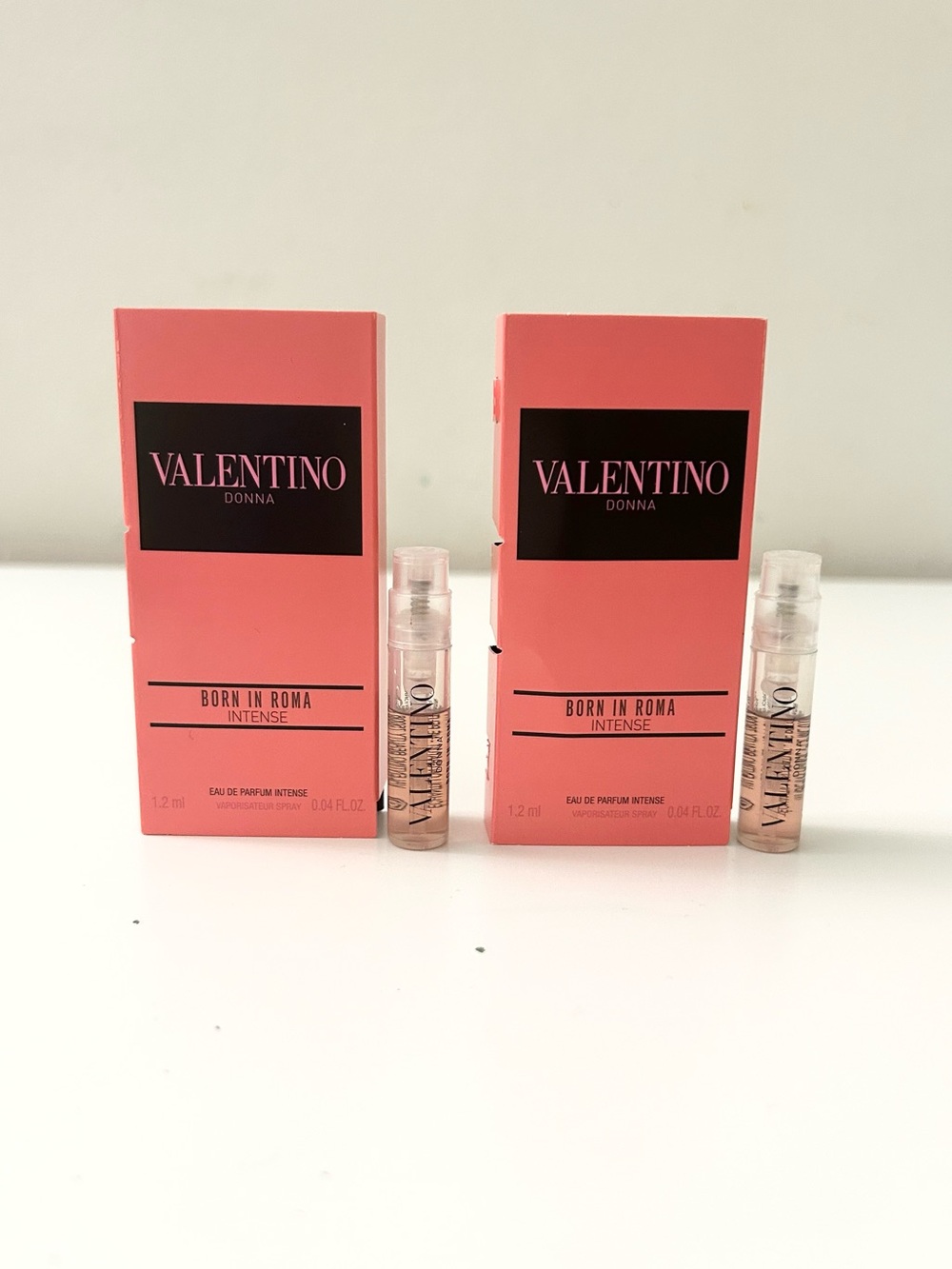 🌸VALENTINO Donna Born in Roma Intense EDP Vial Spray Sample 1.2 mL x 2